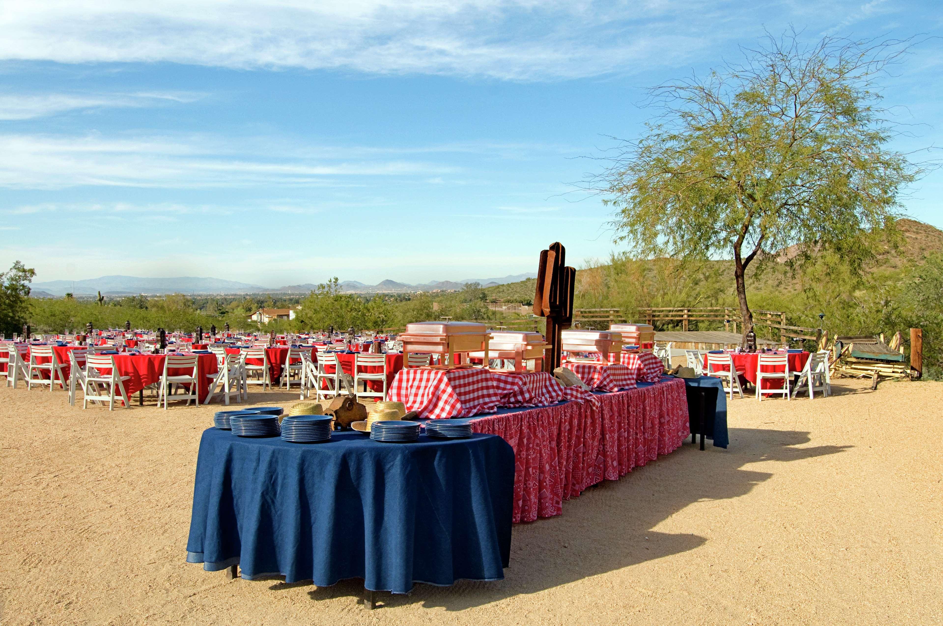 Hilton Phoenix Tapatio Cliffs Resort Restaurang bild