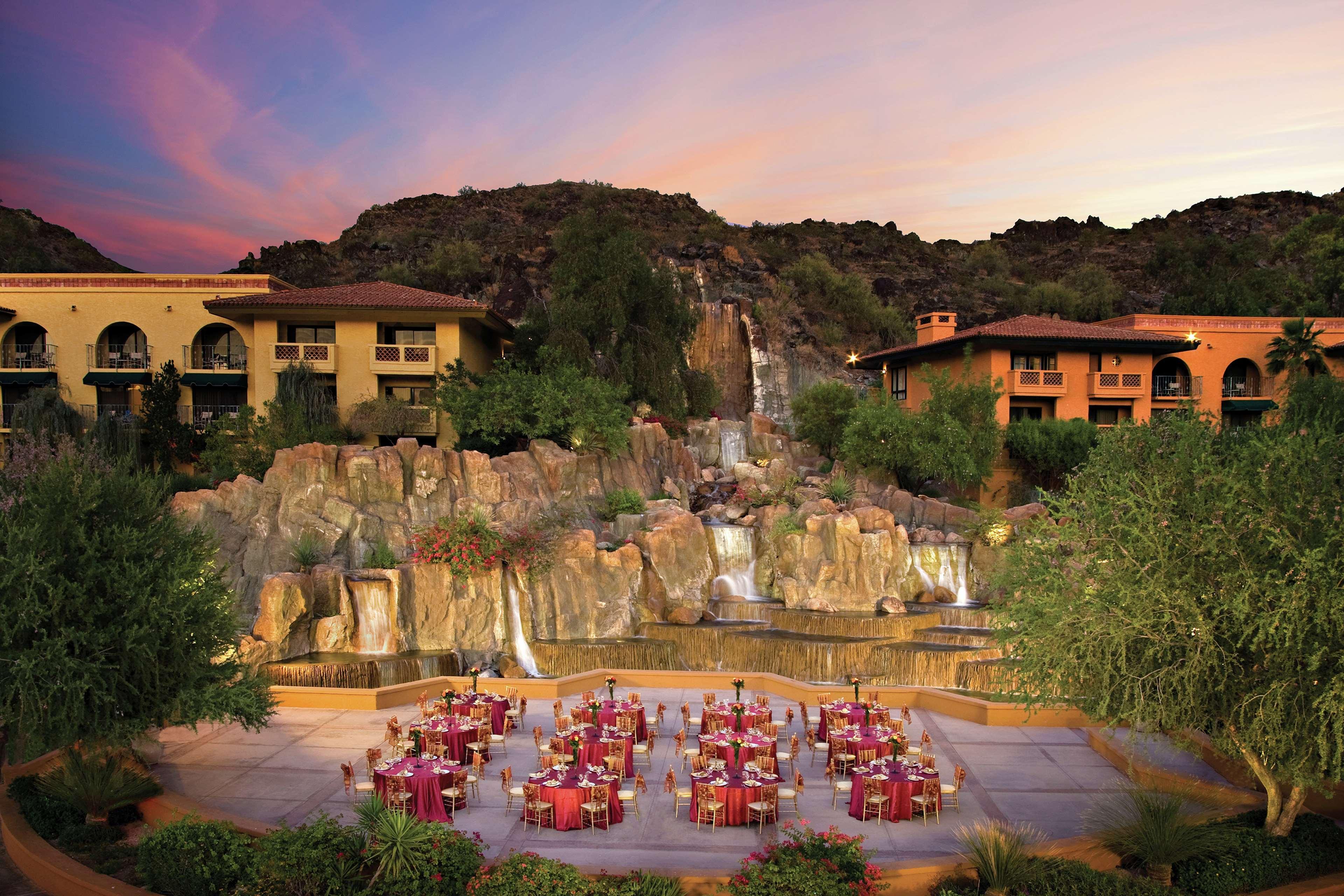 Hilton Phoenix Tapatio Cliffs Resort Exteriör bild