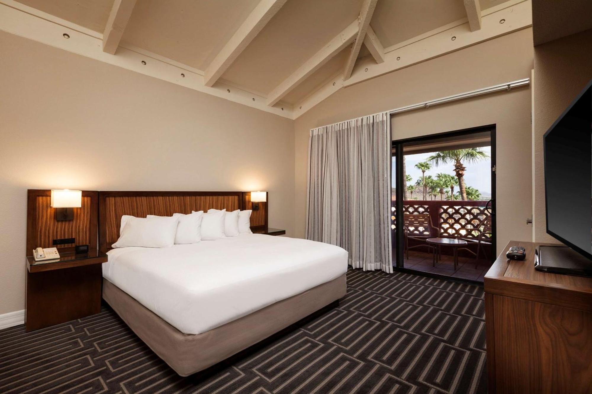 Hilton Phoenix Tapatio Cliffs Resort Exteriör bild